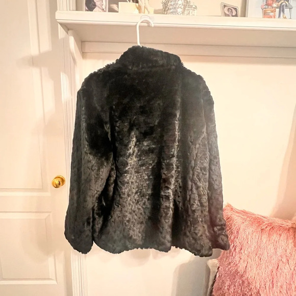 WILL NOT TAKE LESS Women’s Platinum Ute’s Reversible Jacket - Picture 10 of 12